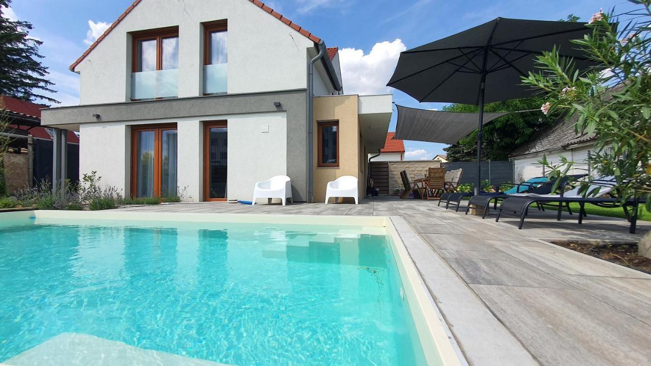 Velence Lakeside Pool House Exteriér fotografie